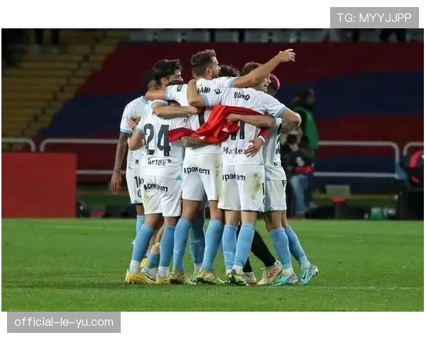 赫罗纳vs比利亚雷亚尔半场0-0,比赛成为两种不同防守哲学的直接对话 赫罗纳vs比利亚雷亚尔半场0-0,比赛成为两种不同防守哲学的直接对话